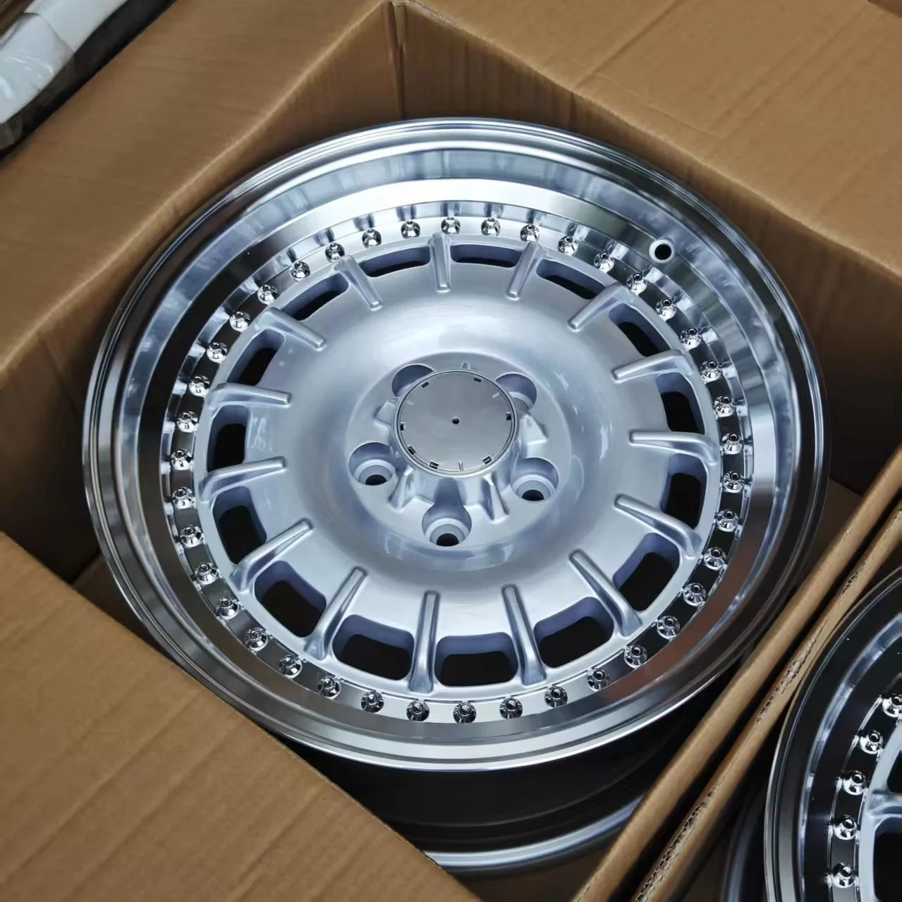  Popular New Design Old Car Rims 17*8j 17*9j ET 30 PCD 5X112 CB 66.6 Silver ML Deep Lip School Alloy Car Wheel for Benz