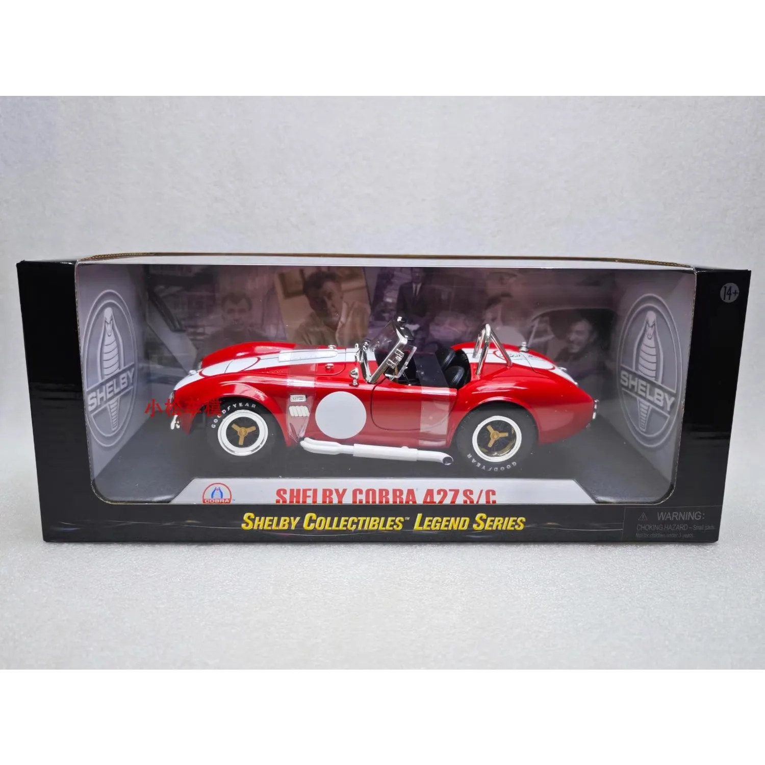 1:18 SHELBY COBRA 427 S/C จําลองรถสะสมของเล่นของขวัญของที่ระลึกจอแสดงผลเครื่องประดับ