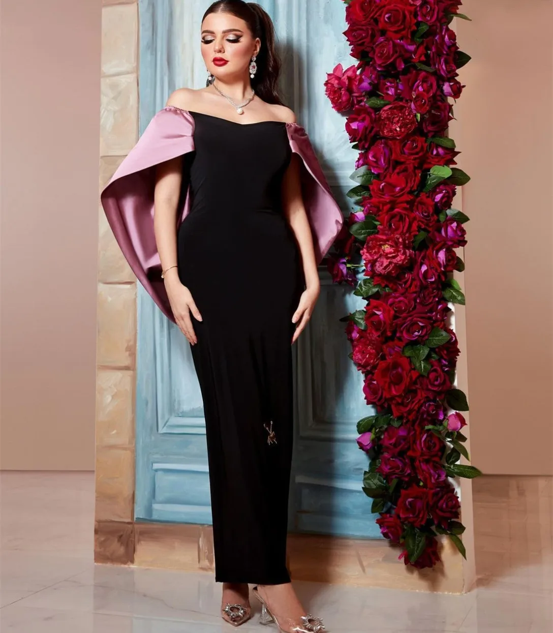 

Customized Short Black Crepe Evening Dresses with Slit فساتين السهرة Mermaid Satin V-Neck Ankle Length Prom Dress for Women