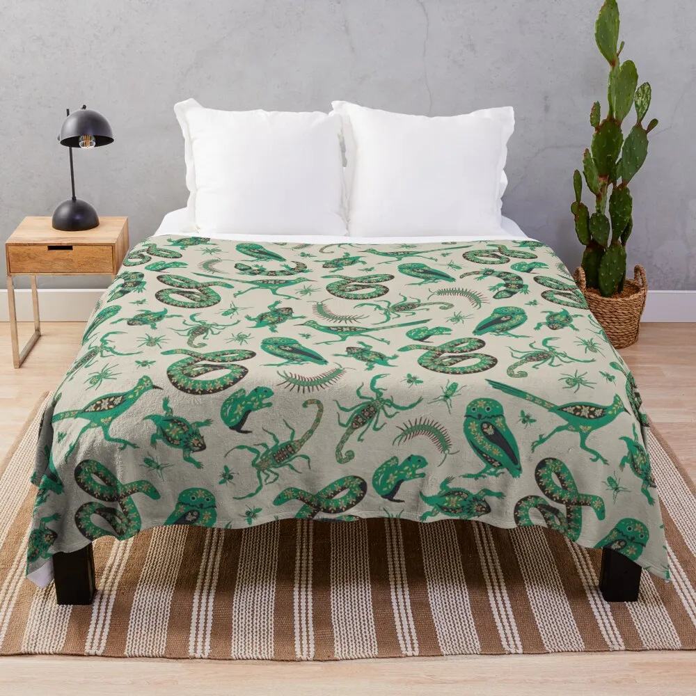 Scorpions, Rattlesnakes, Roadrunners - Southwest Desert Animals in Green Throw Blanket Loose Sofas Personalized Gift Blankets