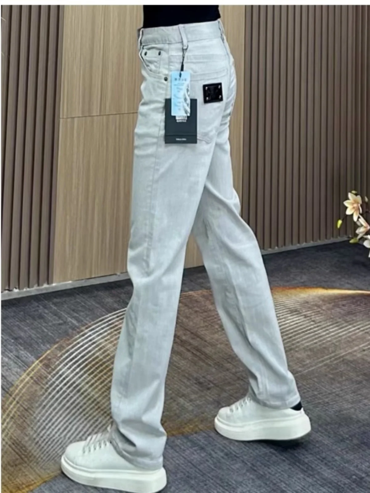 

Весенние мужские облегающие прямые джинсы, легкие роскошные голубые повседневные эластичные джинсовые брюки, молодежные модные длинные брюки