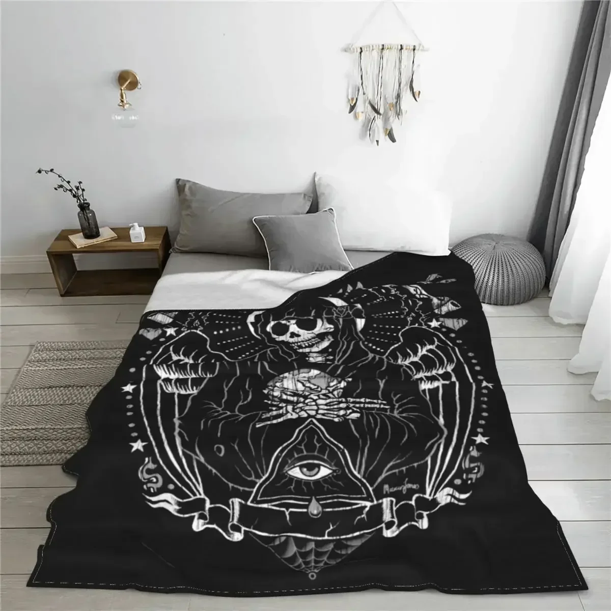 Holy Death Santa Muerte Skull Blanket Velvet Horror Halloween Ultra-Soft Throw Blankets for Airplane Travel Bedroom Quilt Custom