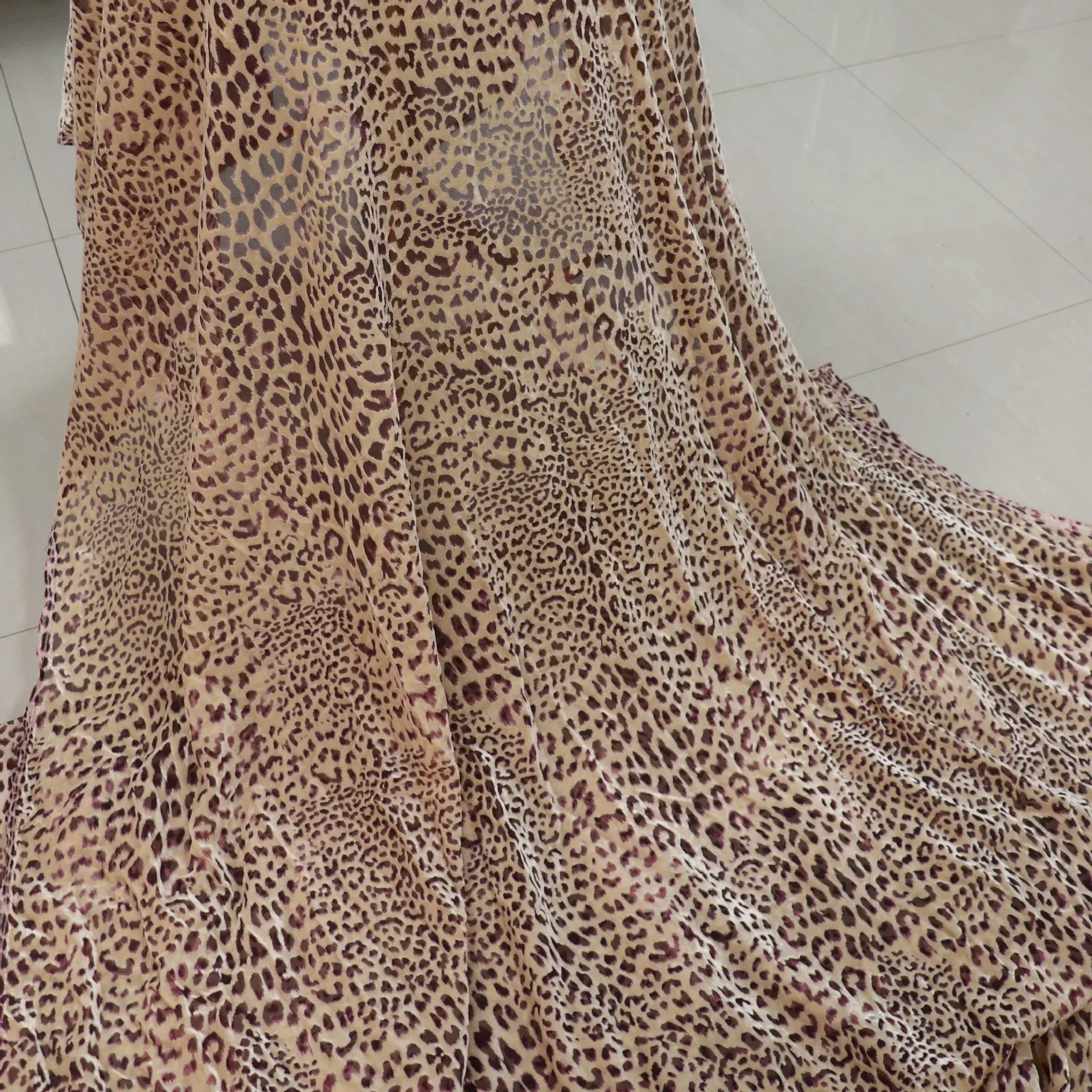 

Woven Velvet Brocade Sticky Velvet Printed Burnt out Burnt Velvet Leopard Print Dress Nightdress Cheongsam Fabric