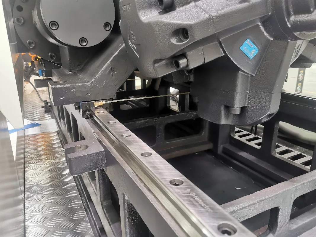 2300 Ton Injection Molding Machine for Plastic Outdoor Trash Can Making Equipment Custom