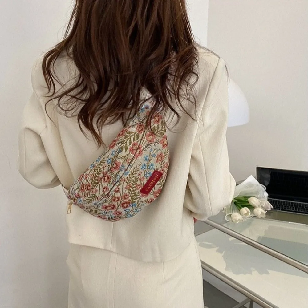 Fashion Canvas Crossbody Bag Zipper Closure Versatile Dumpling Bag Floral Printed Waist Bag For Women