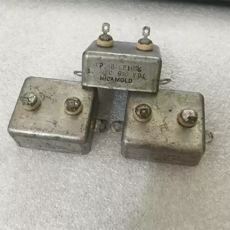 

Антикварный американский MICAMOLD CP54B1EF105K 600 В 1 мкФ медный корпус желчного пузыря машина масляный погружной конденсатор