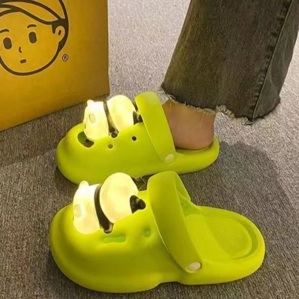 

Cartoon Luminous Slippers Women Lighted 3D Animal Panda Thick Soled Slippers Thick Anti Slip Lighting Panda Slippers