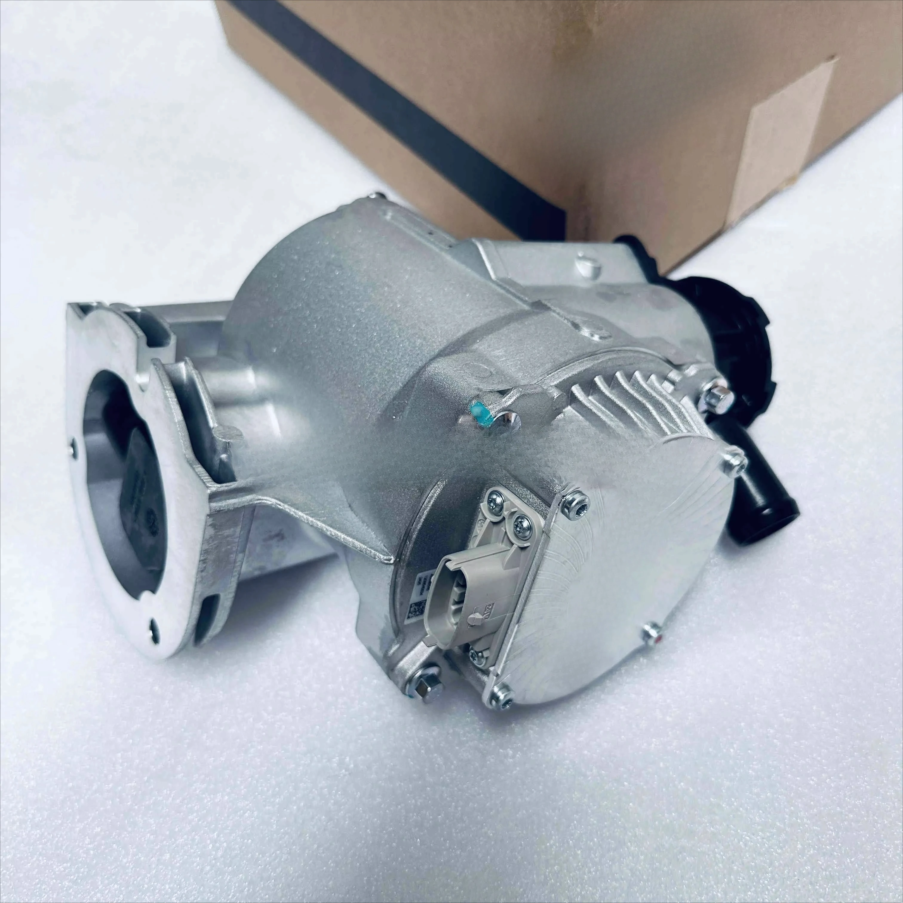X15 15N Engine Parts Crankcase Breather 5561364