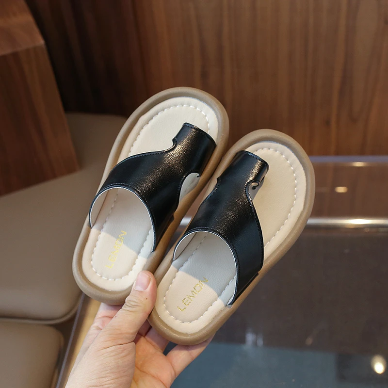 New Summer Flip Flops Girls Cute Soft Sole PU Leather Vacation Beach Shoes Brand Designer Fashion House Shoes Kids Slides