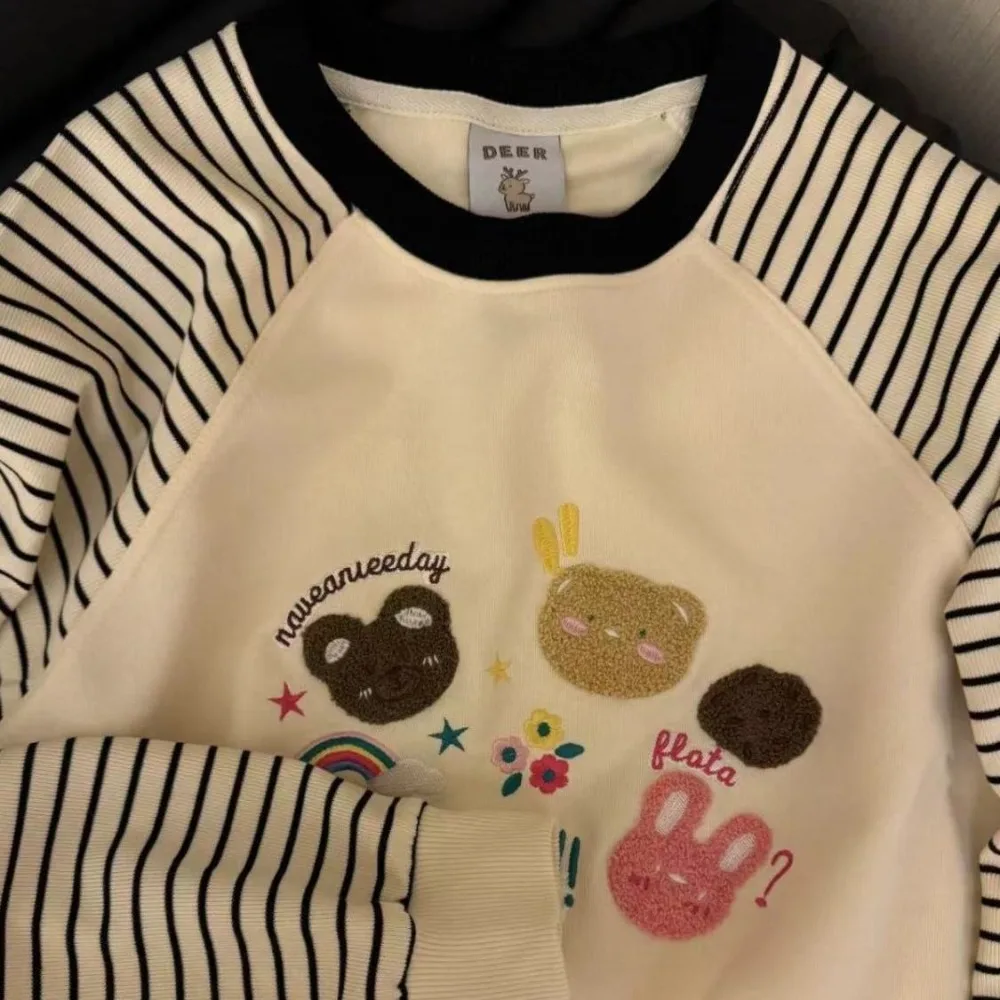 Japanese Embroidered Bear Cute Striped Raglan Sleeve Round Neck Loose Sweatshirt Harajuku Teens Preppy Style Pullover Students