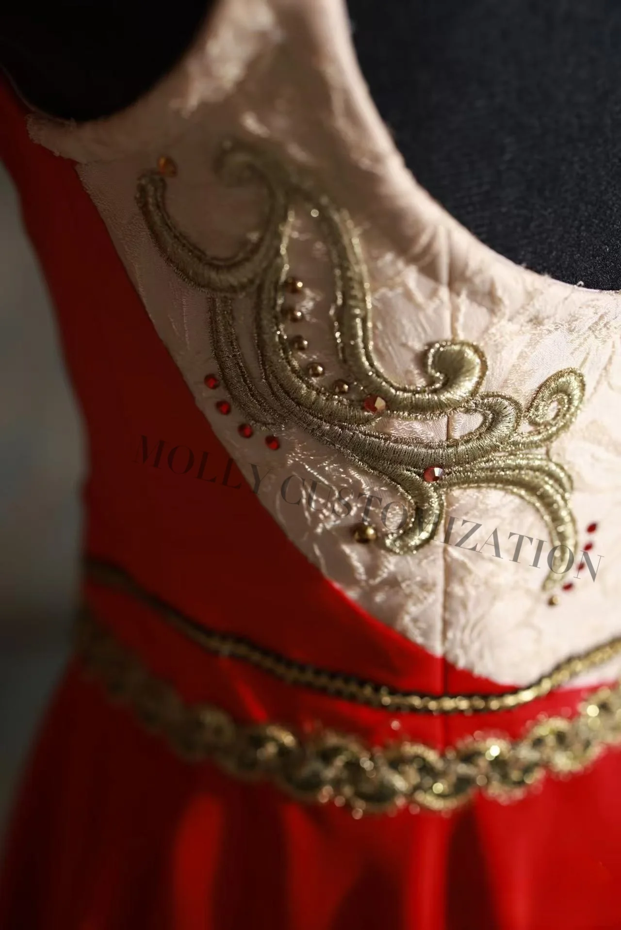 Hochwertiger, maßgeschneiderter Ballett-Auftrittsrock mit Liebesgott- und Amor-Motiven, Diana- und Acton-Frauenvariante, geeignet für Erwachsene und Kinder – Detail 4