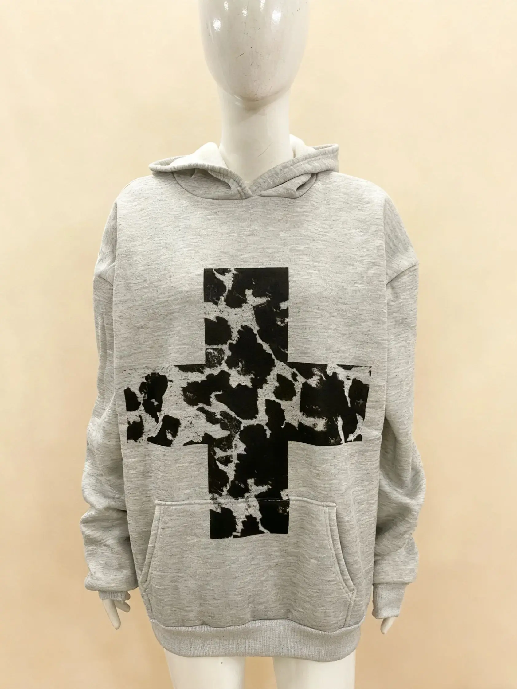 هوديي غير رسمي رائج البيع للخريف والشتاء سترة نسائية بقلنسوة مطبوعة بجيب متقاطع