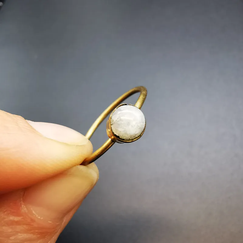 Lovely Vintage Rings For Girls Golden Brass Inlaid Natural Moonstone Slim Rings R254