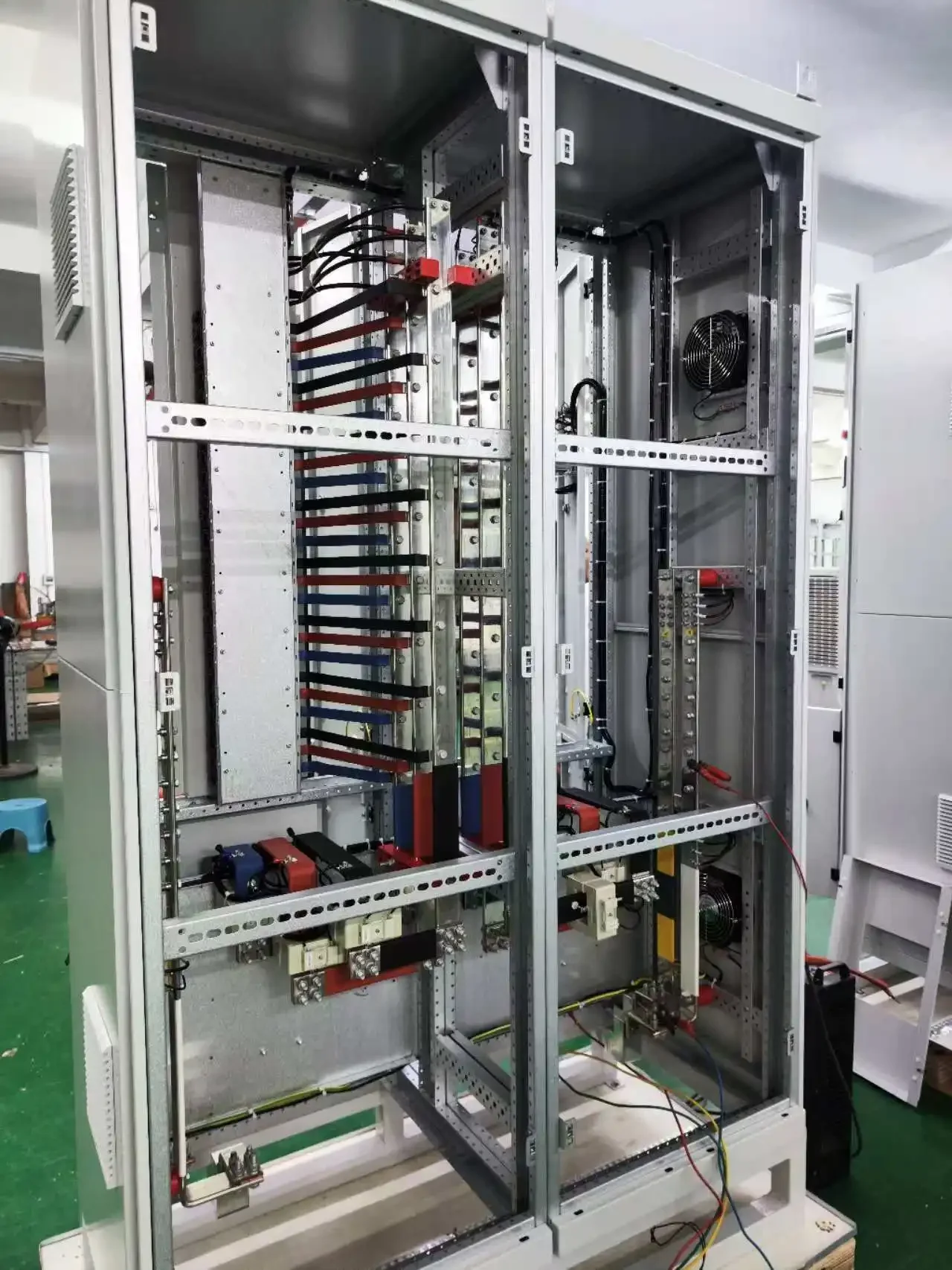 PDC 6000A Power Supply Box Distribution 3 Phase Power Distribution Box Electrical Panel Boxes Low Voltage Switchgear Cabinet