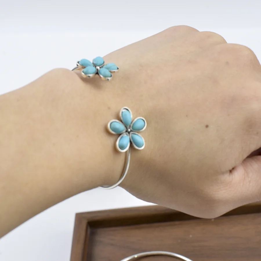 New Bohemian flower inlaid turquoise open bracelet women's light luxury high-end hand jewelry