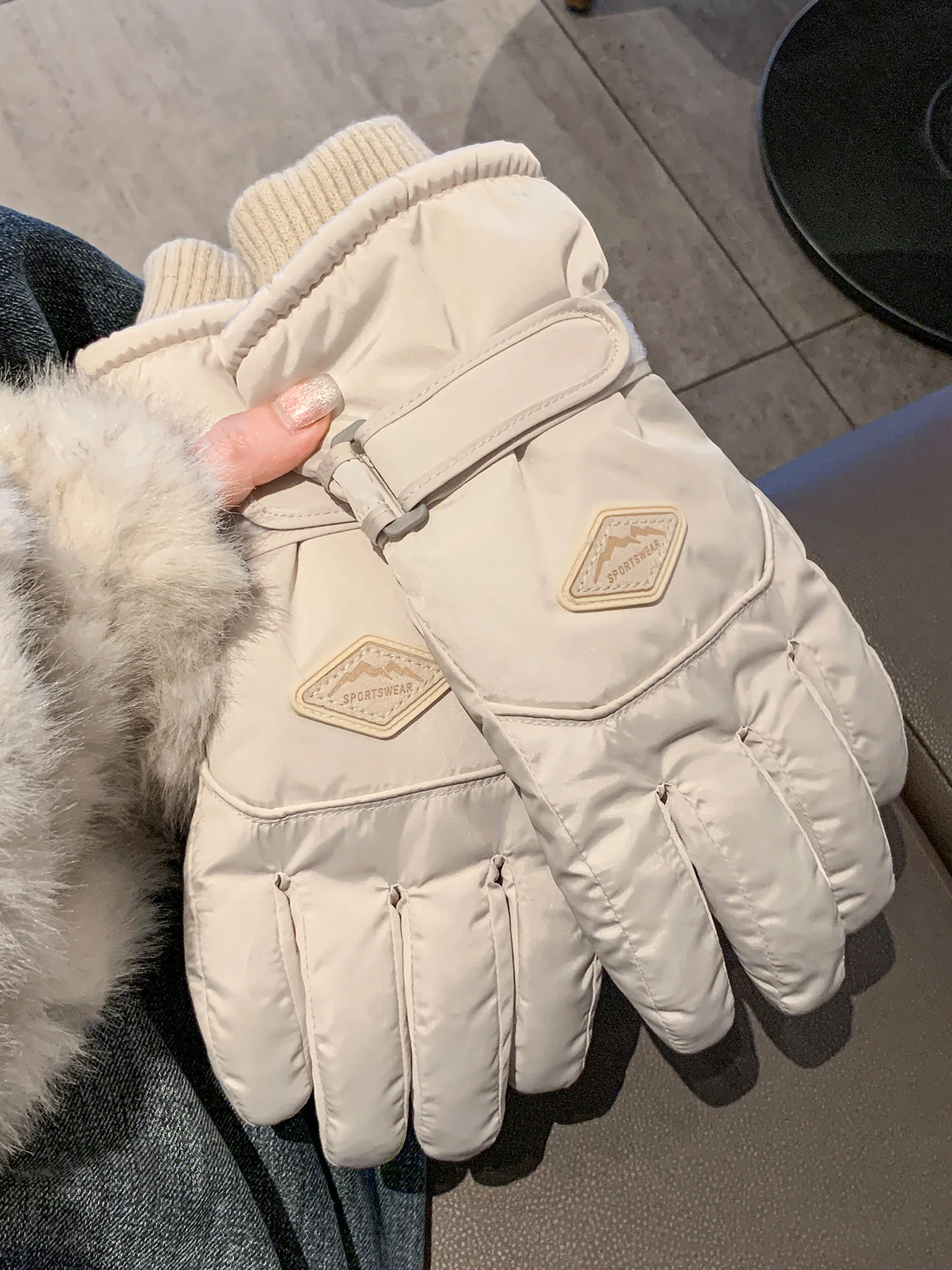 luvas-femininas-de-inverno-com-forro-de-la-grossa-para-ciclismo-e-esqui-compativeis-com-tela-sensivel-ao-toque-a-prova-de-v