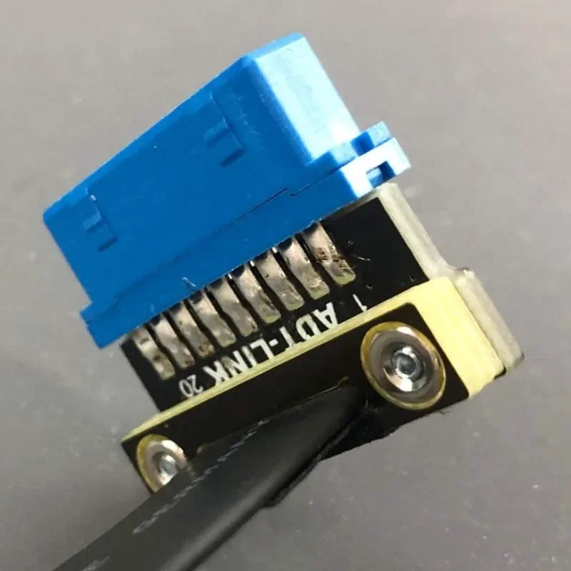 ADT-Link USB3.0 منفذ تمديد مزدوج USB-A أنثى قاعدة إلى كابل تمديد مدمج 19/20P مع فتحة لولبية