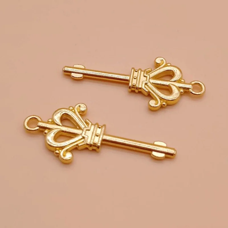 100 Pcs 36*16mm 작은 사랑 크라운 하트 키 매력 아연 합금 액세서리 맞는 DIY 쥬얼리 웨딩 장식 공예 만들기