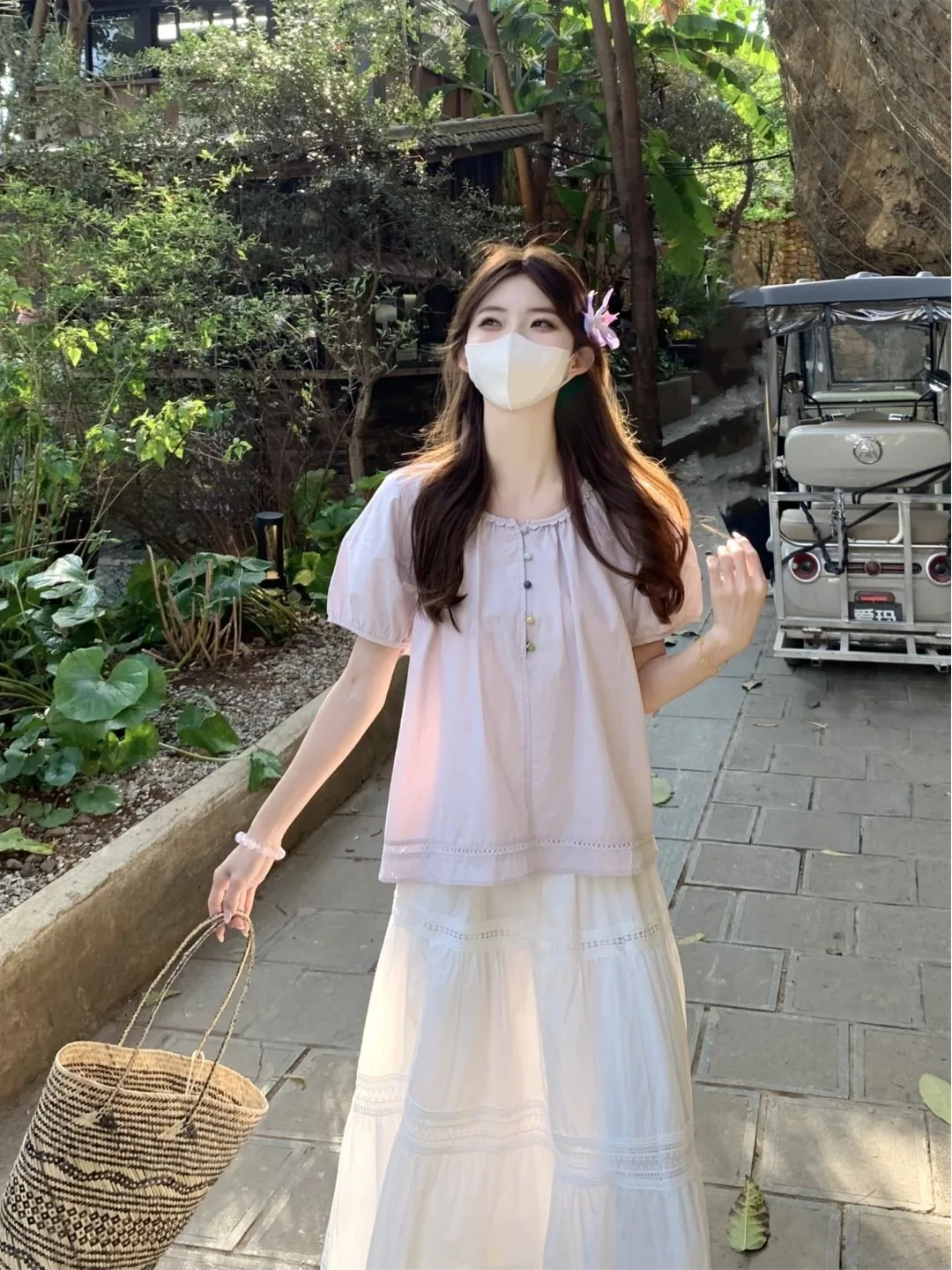 

Fashionable Summer Outfit Women's Slimming round Neck Ruffle Patchwork Short Sleeve Shirt White Skirt Two-Piece Set