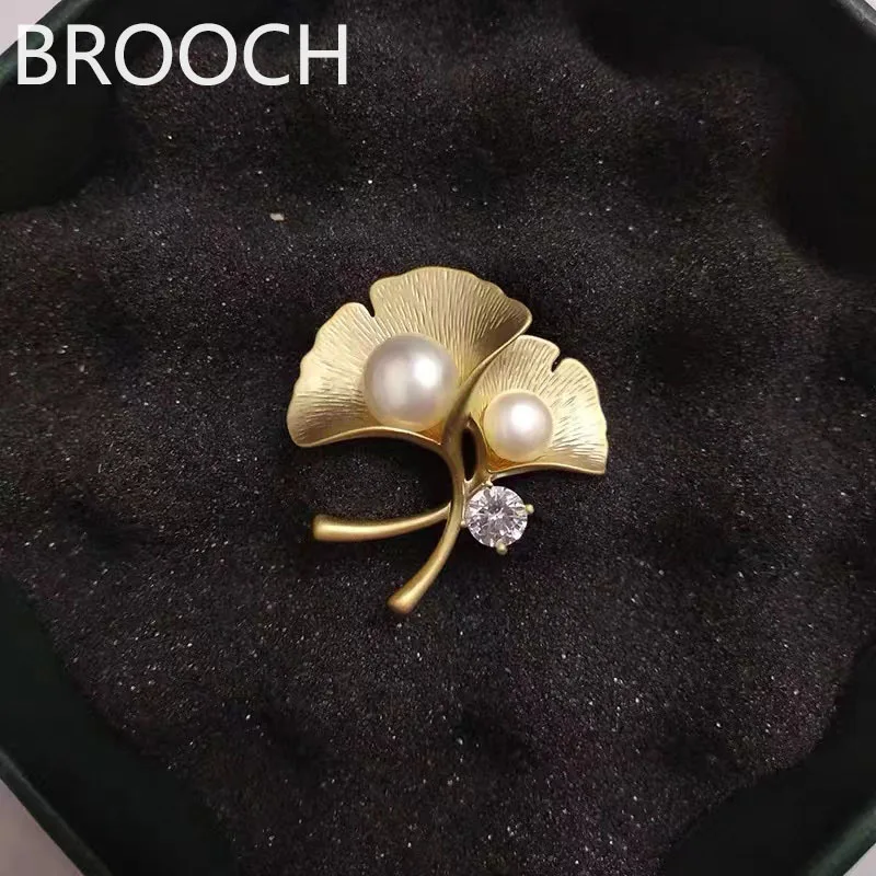 

Fashion Vintage brooch accessory with pearl and rhinestone mink fur badge pin buckle autumn and winter clothing corsage