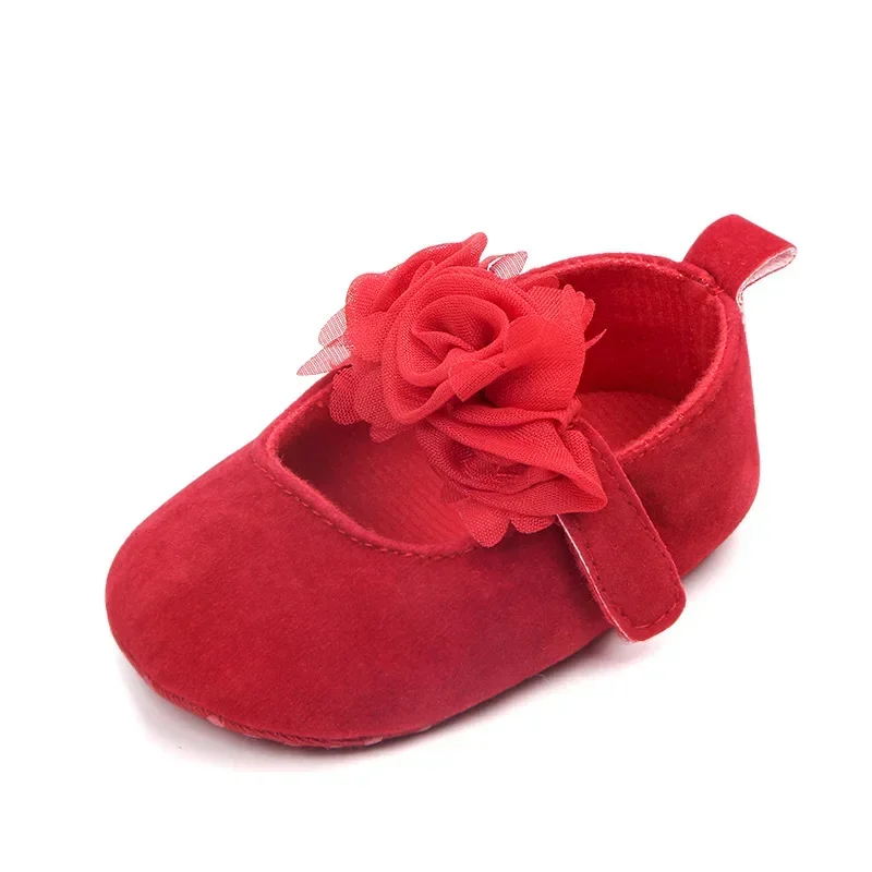 Sapatos de princesa antiderrapantes de sola macia para meninas, lindas flores, moda monocromática, criança infantil, recém-nascidos, berço, primeiros caminhantes