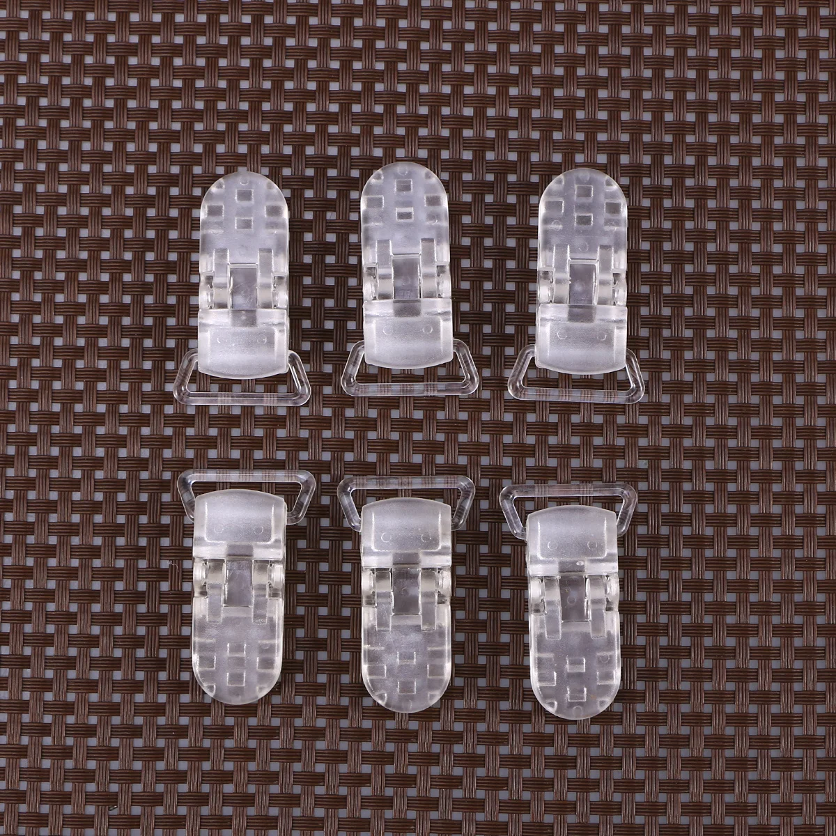 

10Pcs Baby Pacifier Clips Clear T-Shaped Plastic Badge Holders for DIY Straps Bibs and Craft Projects Baby Pacifier Clips