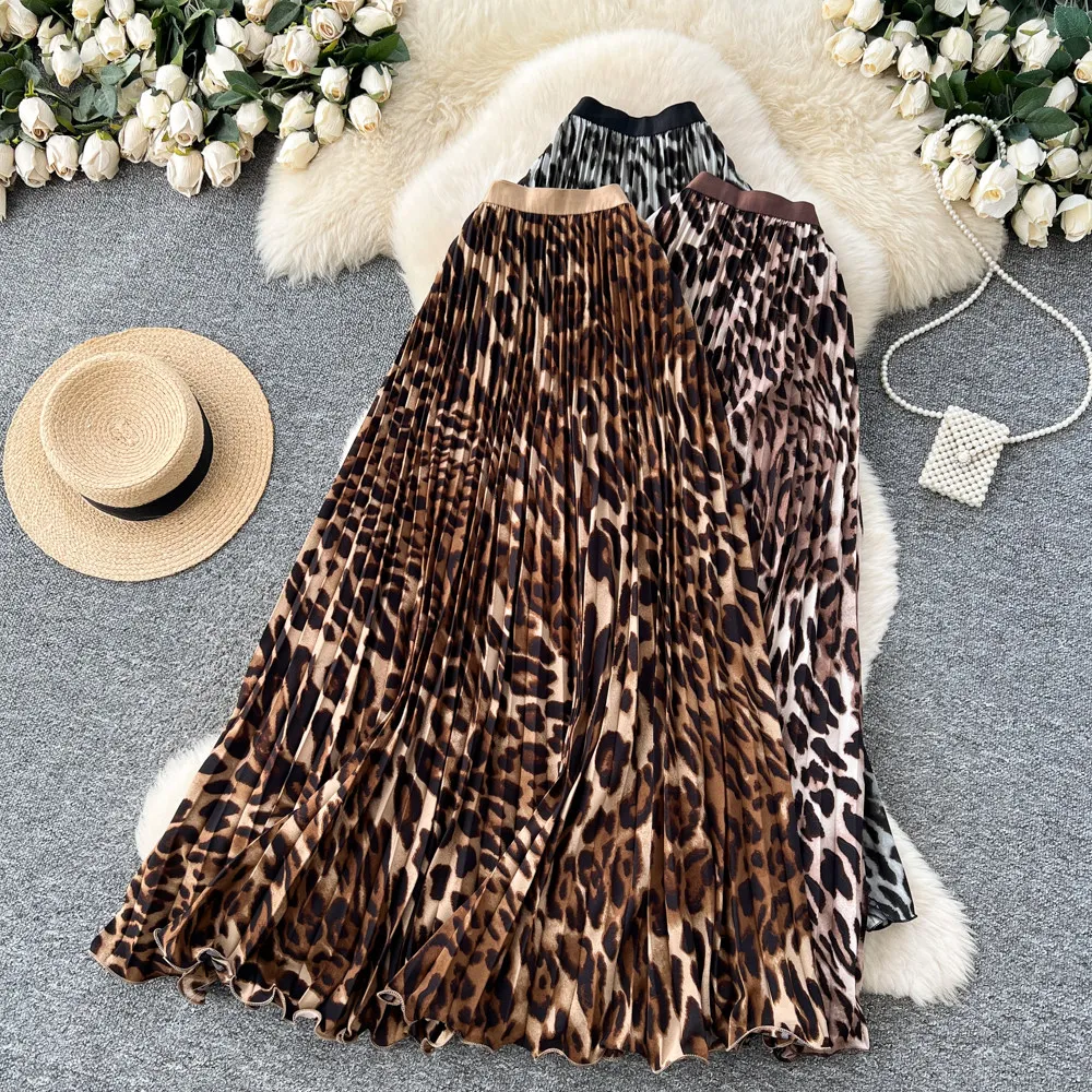 Vintage Leopard-Print Pleated Skirt Elegant High-Waisted Slimming Commuter Long Maxi Skirt for Women