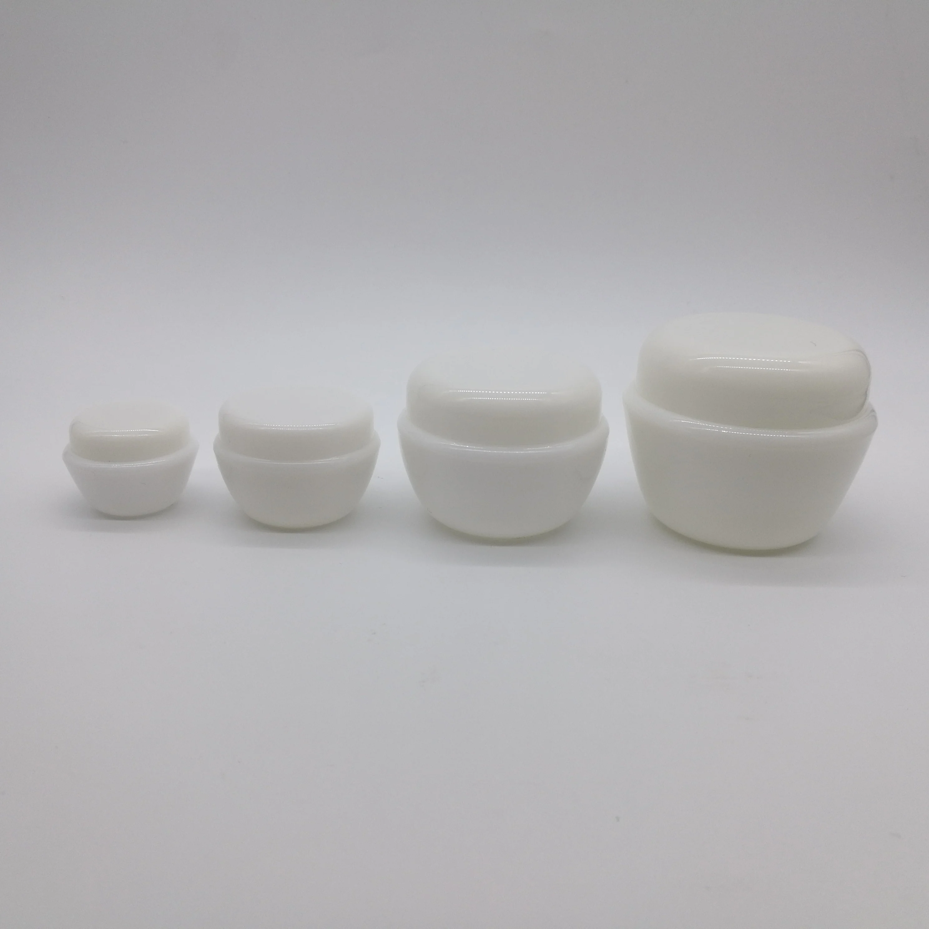 

30 шт. мини-баночек для крема (5г, 10г, 20г, 30г) из белого пластика с внутренней крышкой, для косметики и макияжа, в форме гриба