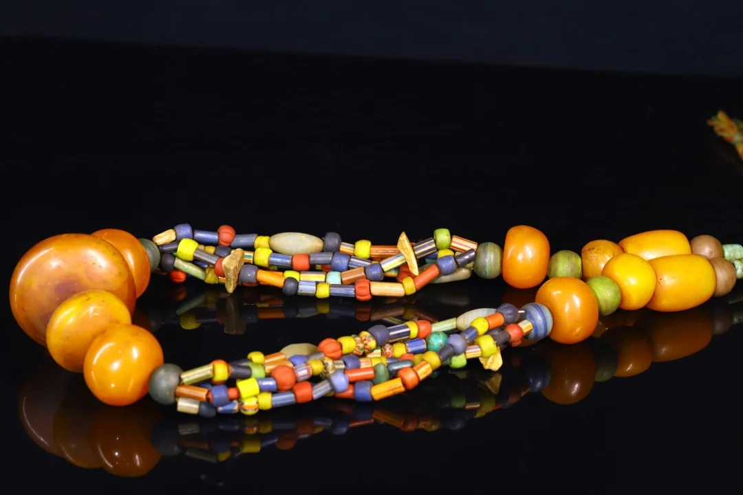 22 "チベット寺院コレクション古い多くの宝石カラフルなビーズネックレス仏ビーズペンダントお守りダーラムタウンハウス悪魔祓い