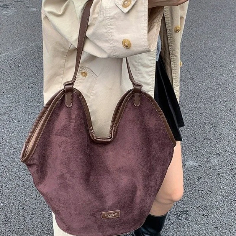 

Luxury Brand Inspired Women Handbag With Signature Pattern For Fashionable Outings And Events