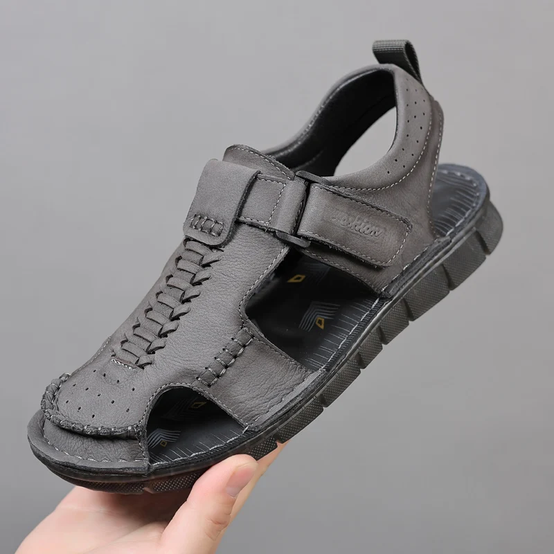 Men's leather sandals men's leather wear men's beach shoes breathable bun head soft soled shoes JES011