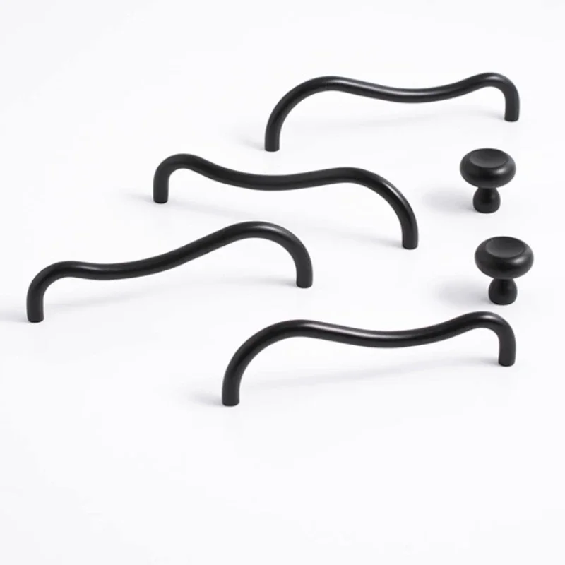 

Irregular Line Door Handle Pull European Minimalist Brass Furniture Handle Bedroom Dresser Bedside Handle Shoe Cabinet Bar Pulls