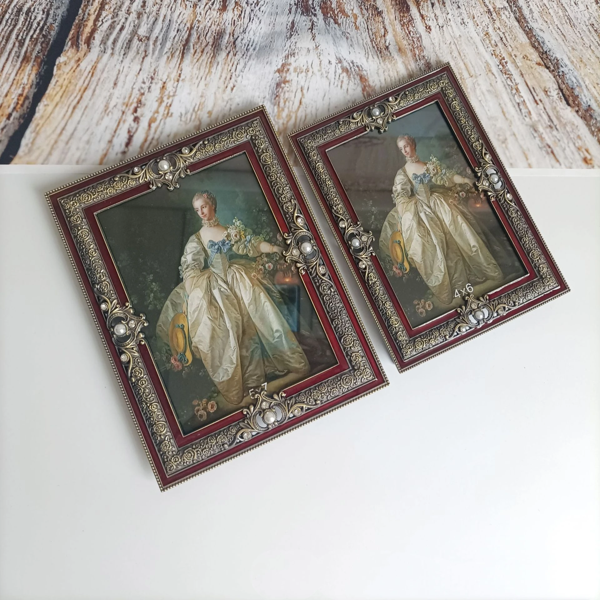 

European Wine Red Metal Picture Frame Home Decoration