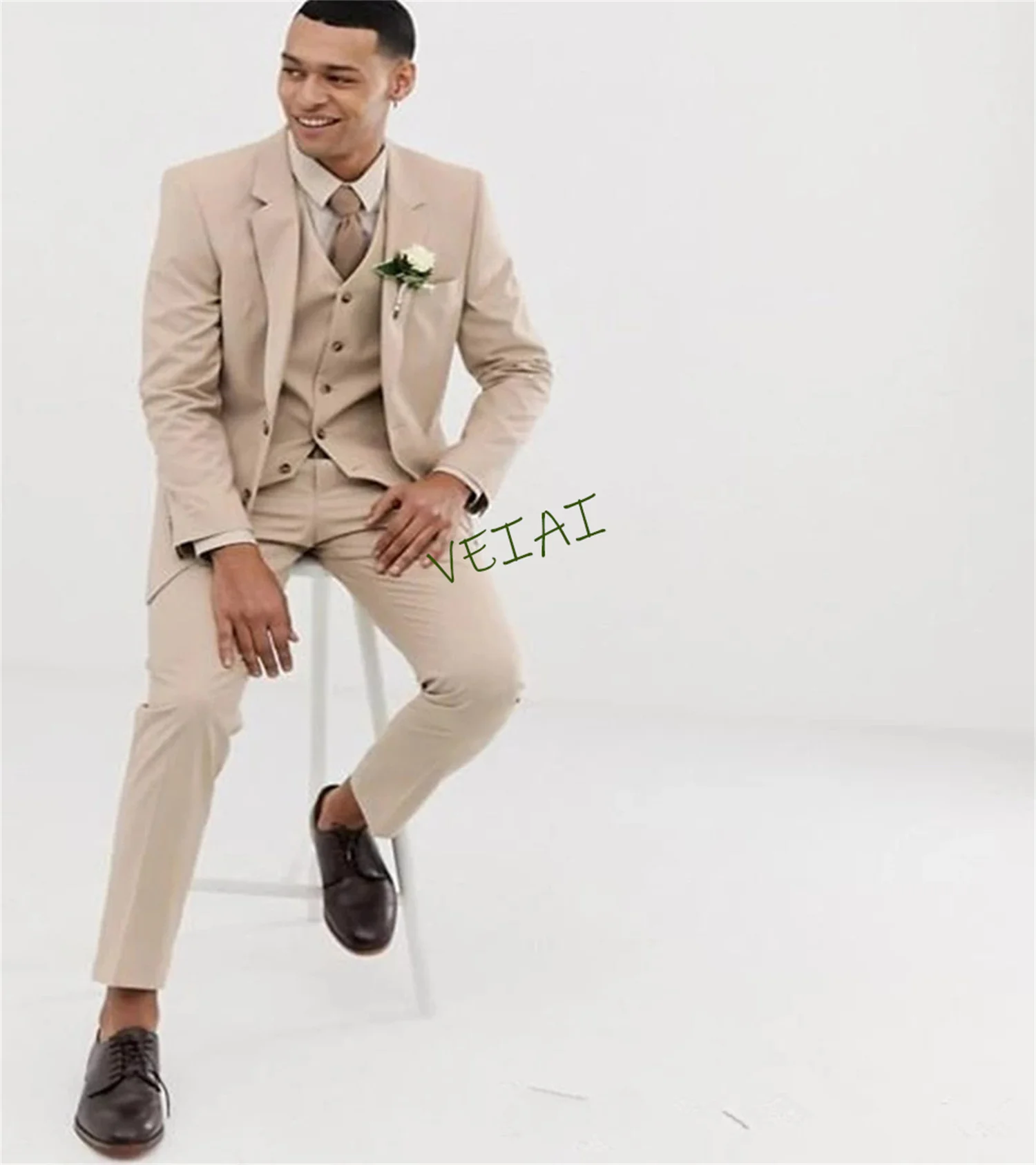 CustomizedHandsome Slim Fit Beige 3-Piece Groomsmen Wedding Tuxedo Men's Formal Suit with Notched Lapel Blazer Set (Jacket+Vest)