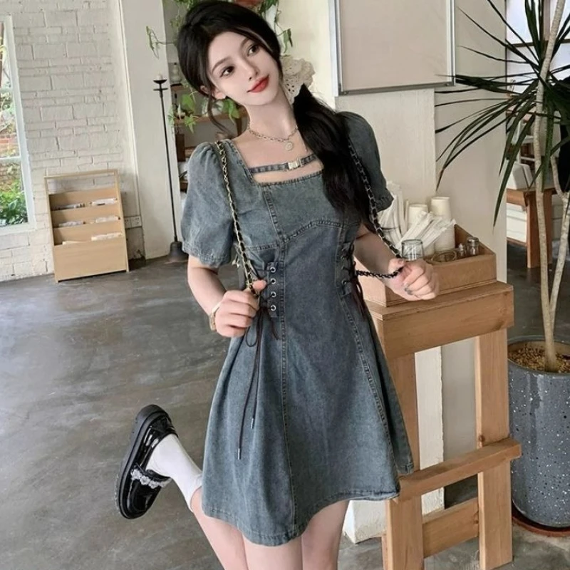 

Женское джинсовое платье во французском стиле, А-силуэт, летнее, новинка 2026, с пышными рукавами, приталенное, скрывающее живот