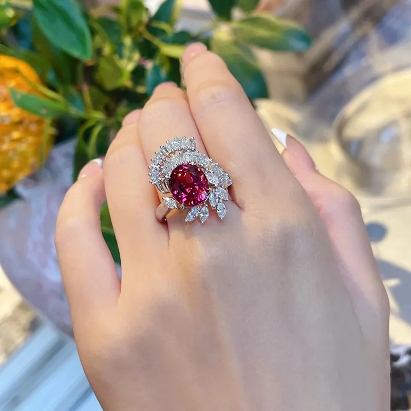 Fashion New Engagement Rings Women\'s Wine Red Geometric Flowers AAA Zircon Noble Personality Jewelry Prom Accessories Gifts D813