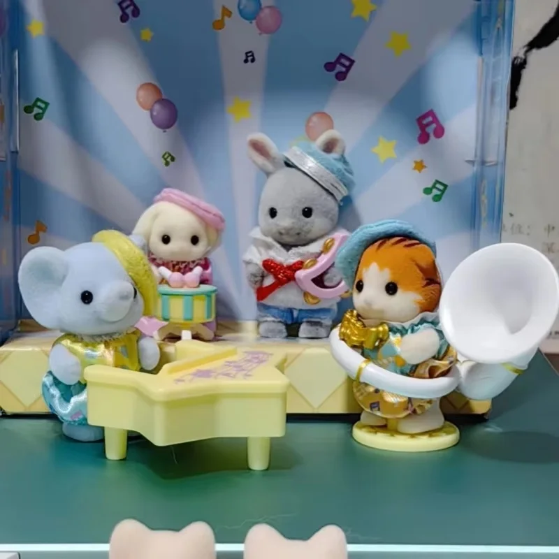 Hot Collectie Sylvanian Families Drum Muziek Concert Action Mini Figuur Pop Scène Metgezel Speelgoed Verzamel Decoratie Voor Kind Geschenken