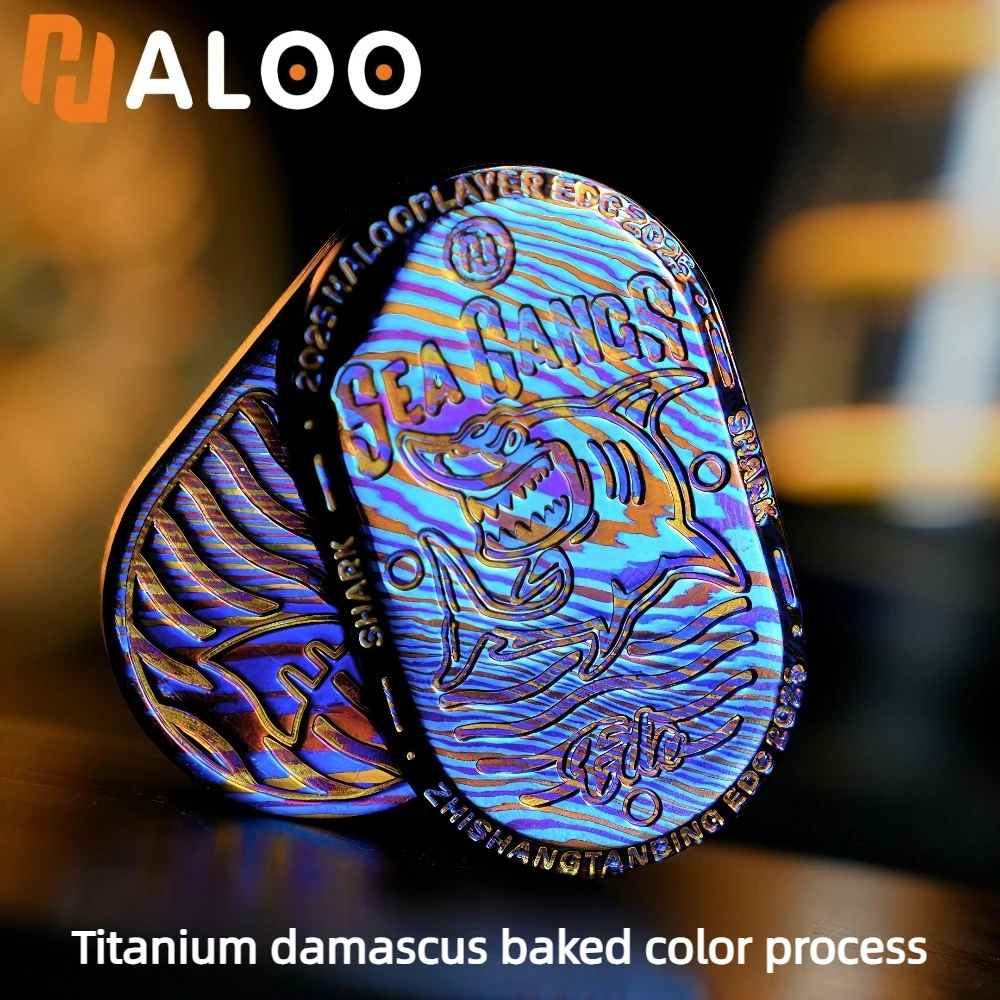 HALOOPLAYER EDC Sea Shark Rhythm, Juguete Mecánico de Titanio Damasco de Edición Limitada, Tipo Push-and-Rotate