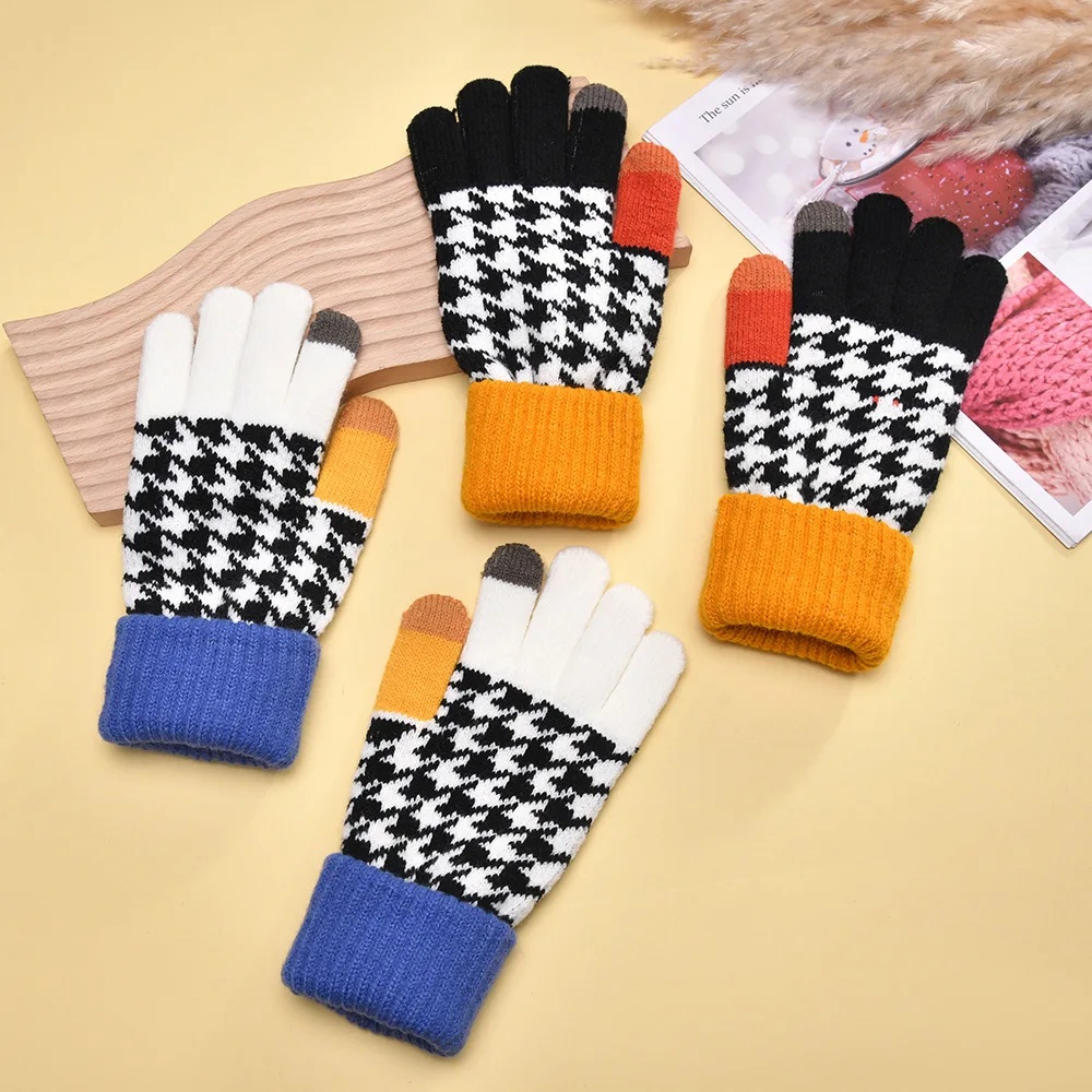 Women's Autumn Winter Gloves  Warm Hand Protection Touch Screen Splicing Thick Fashion Gloves Solid Color Simple Funny Wholesale