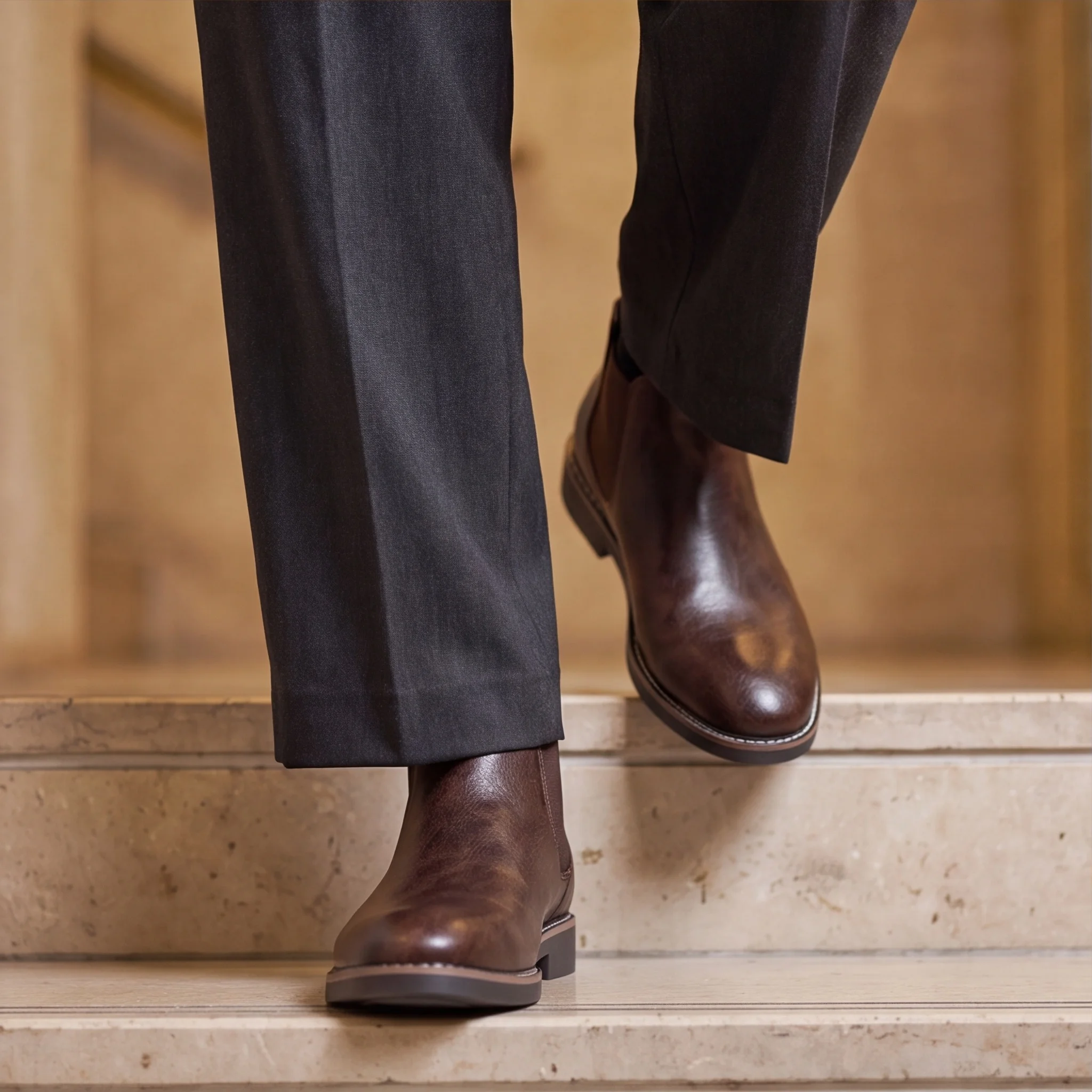 Chelsea-Stiefel für Herren mit Gummisohle, Herrenstiefel, Büro-Stiefel für Herren, Polyesterfutter, elastische Seitenklappen, zum Reinschlüpfen. – Detail 4