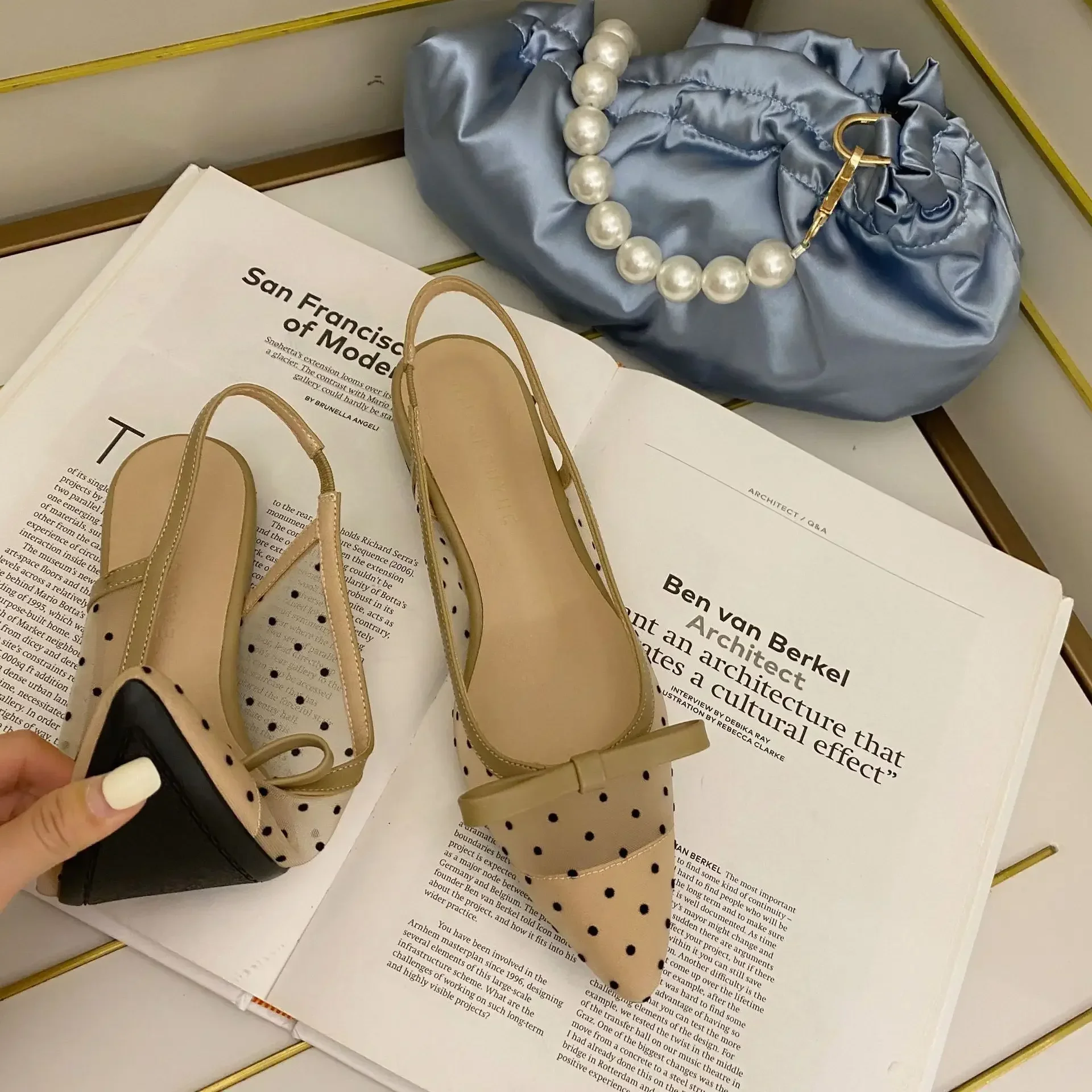 Damskie 2024 Polka Dot Chunky Heel Graceful Pointed Toe Shallow Mouth Slimming Baotou Bow Shoes Women