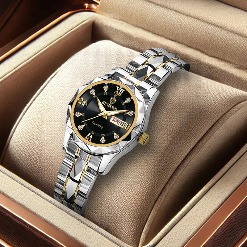 

Женские модные повседневные элегантные кварцевые часы с ромбовидным серебряным корпусом и золотым стальным ремешком.