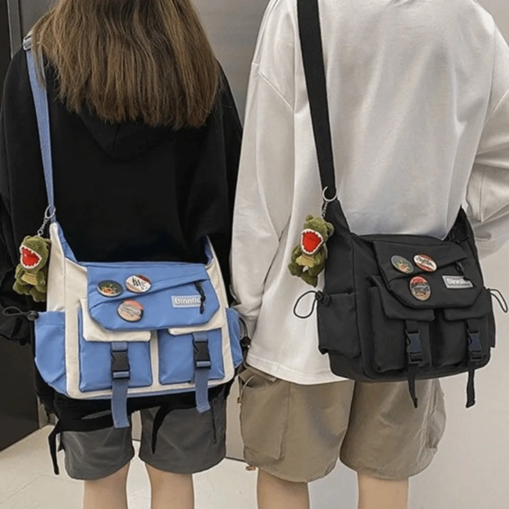 Large Capacity Men Crossbody Bag Square Harajuku Casual Messenger Bag with Badges Japanese Style Single Shoulder Bag Streetwear
