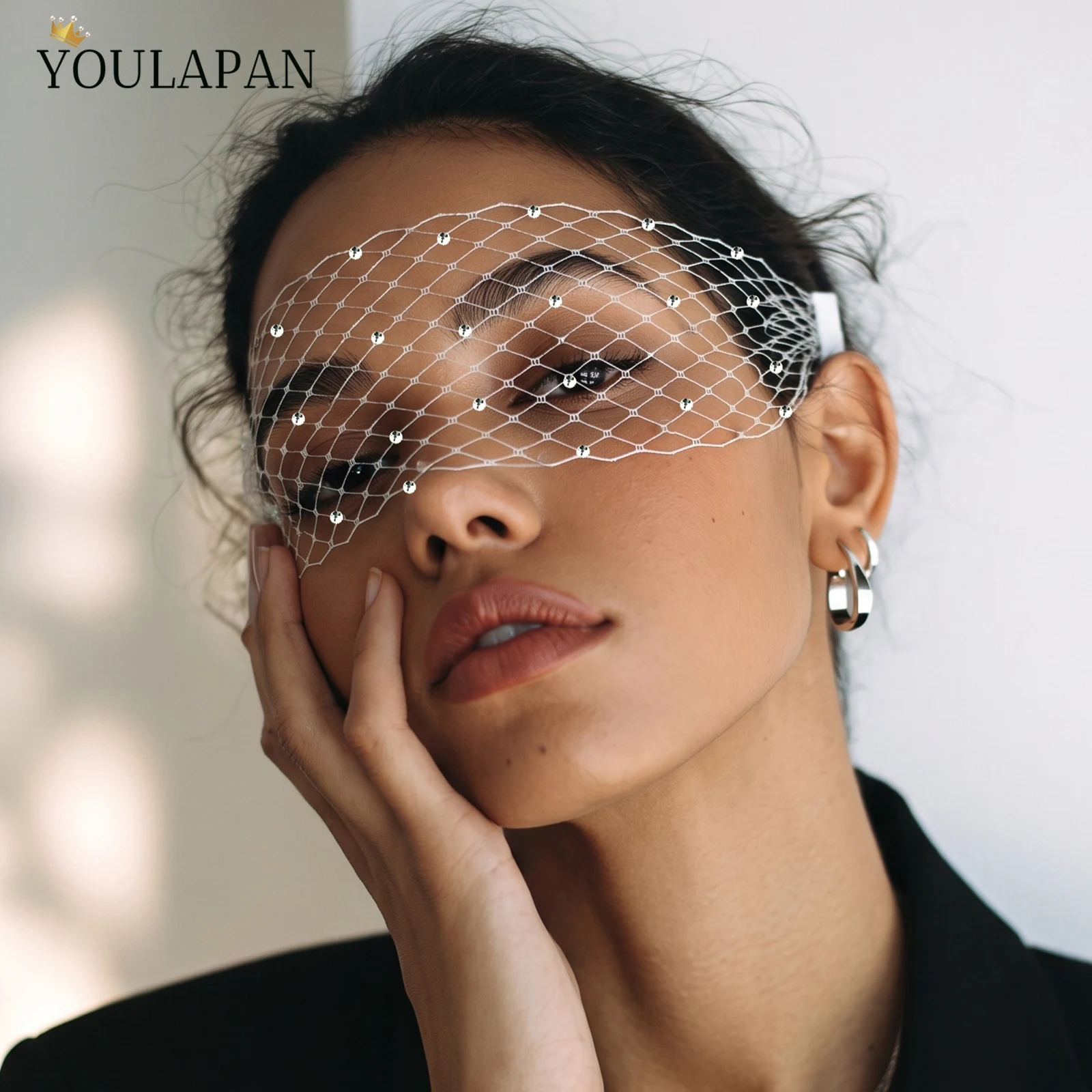 TOPQUEEN White Birdcage Veil With Rhinestones Fishnet Netting Face Veil With Hair Comb Bridal Wedding Accessory MA30