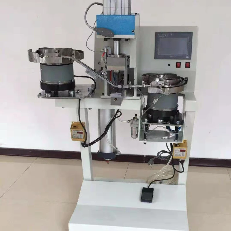Automatic clothing air eye machine sewing equipment auxiliary machinery equipment