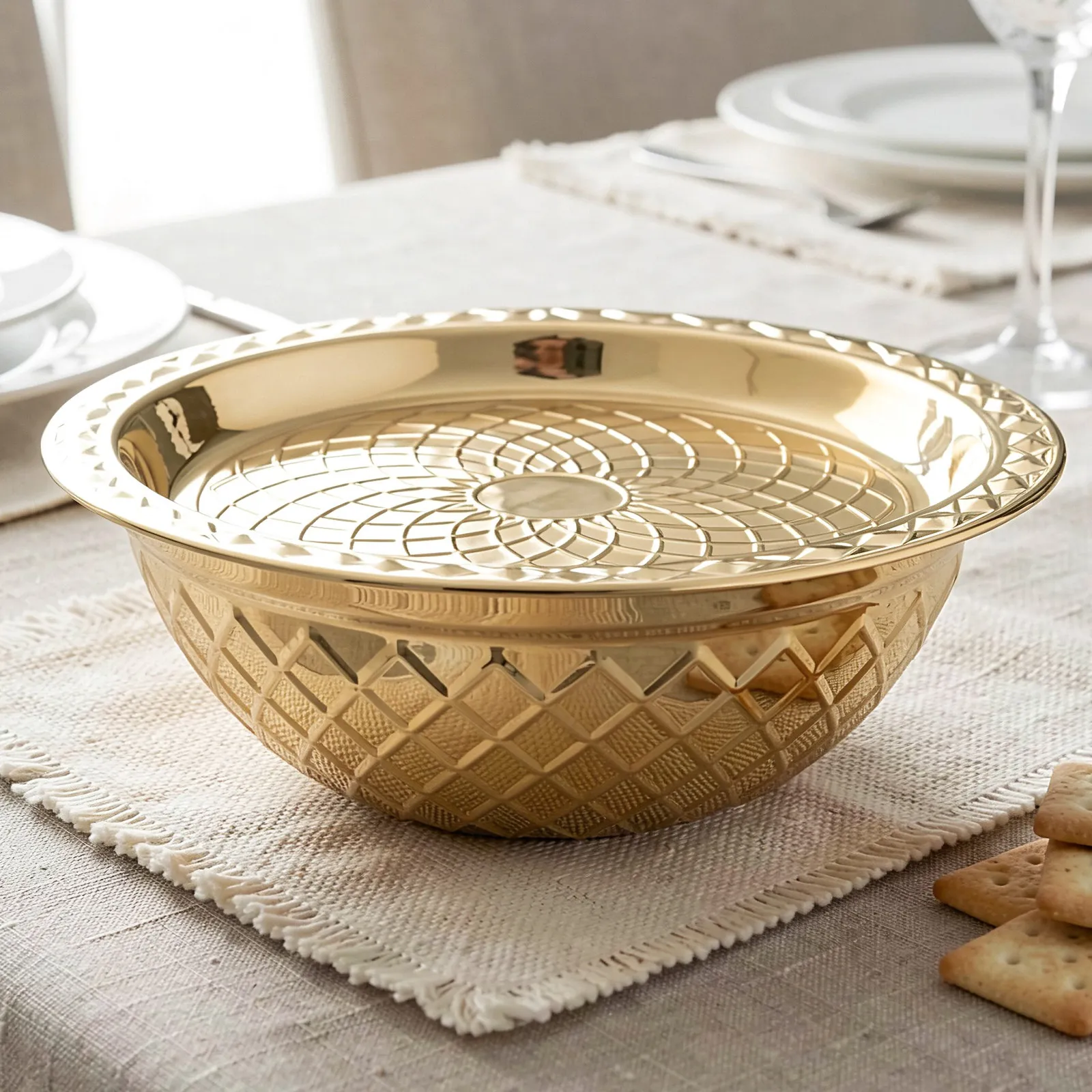 1Set Deepened Thickened Embossed Metal Fruit Salad Serving Bowl 11 Platter with Lid Multi-Purpose Decorative Snack