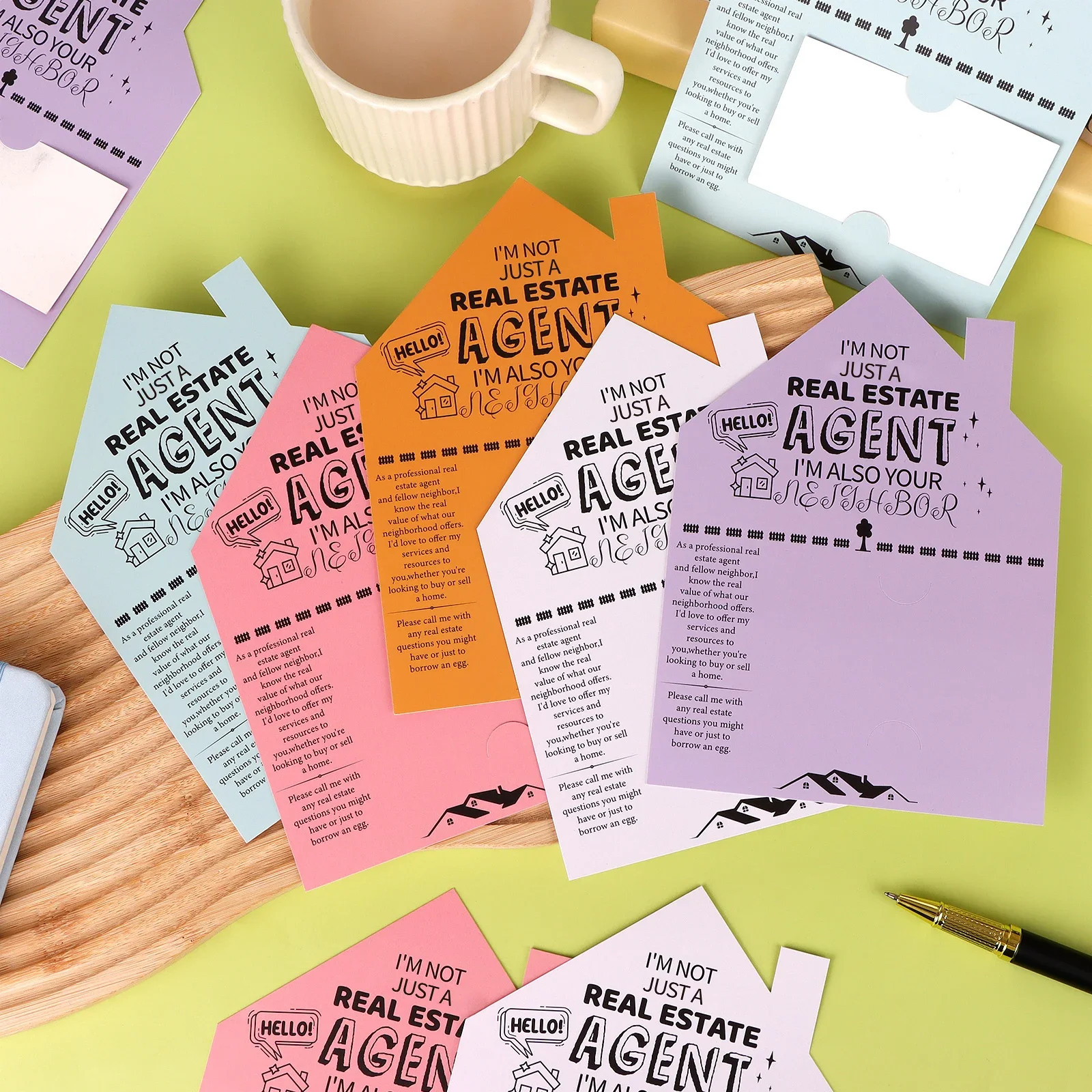 مجموعة من 50 قطعة من بطاقات وكيل العقارات على شكل منزل (5 × 7 بوصات) فتحة بطاقة عمل - 5 ألوان - مستلزمات تسويق منزلية مفتوحة للحقيقي