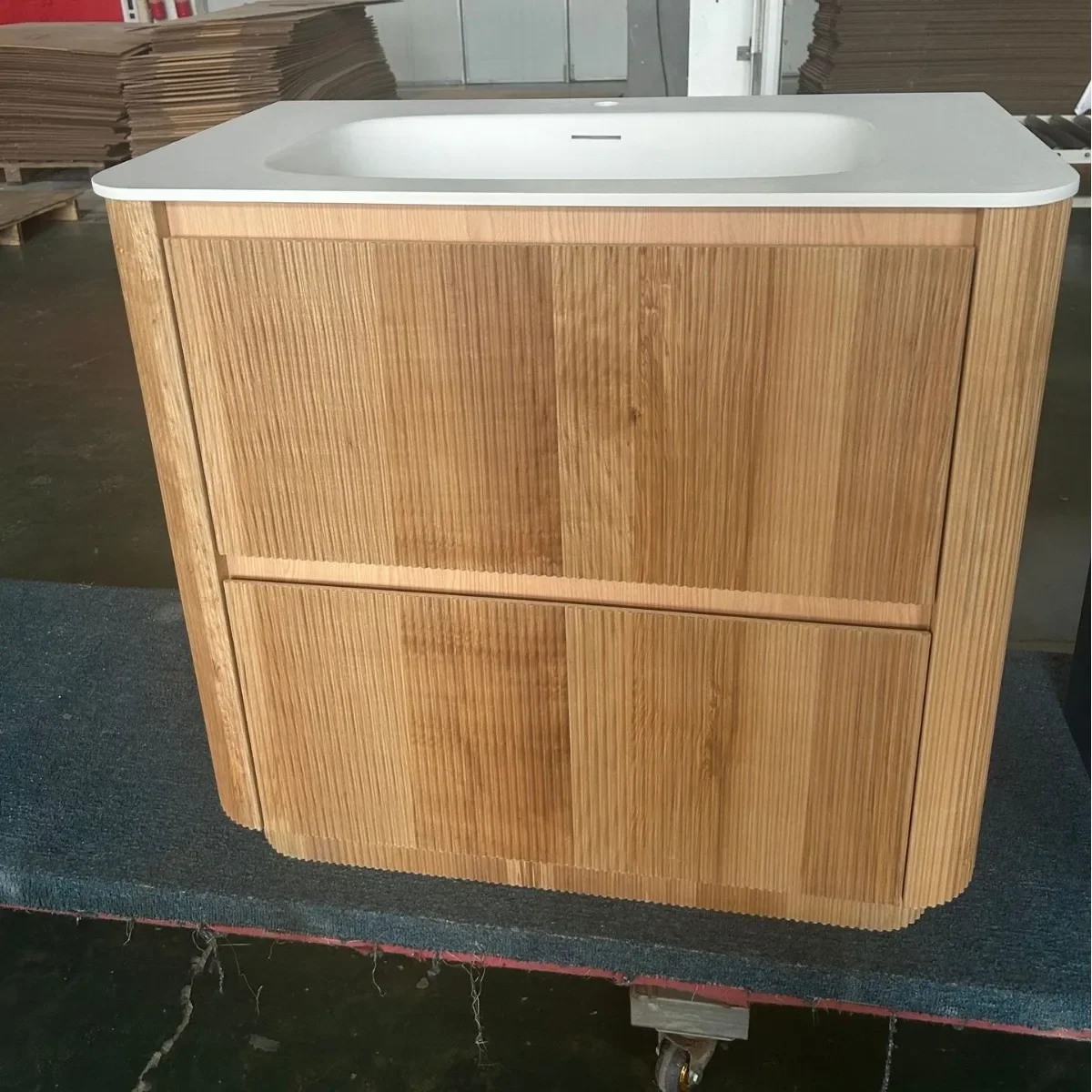 Multilayer panel exported to North America, Europe, Australia, striped floor-to-ceiling bathroom cabinets