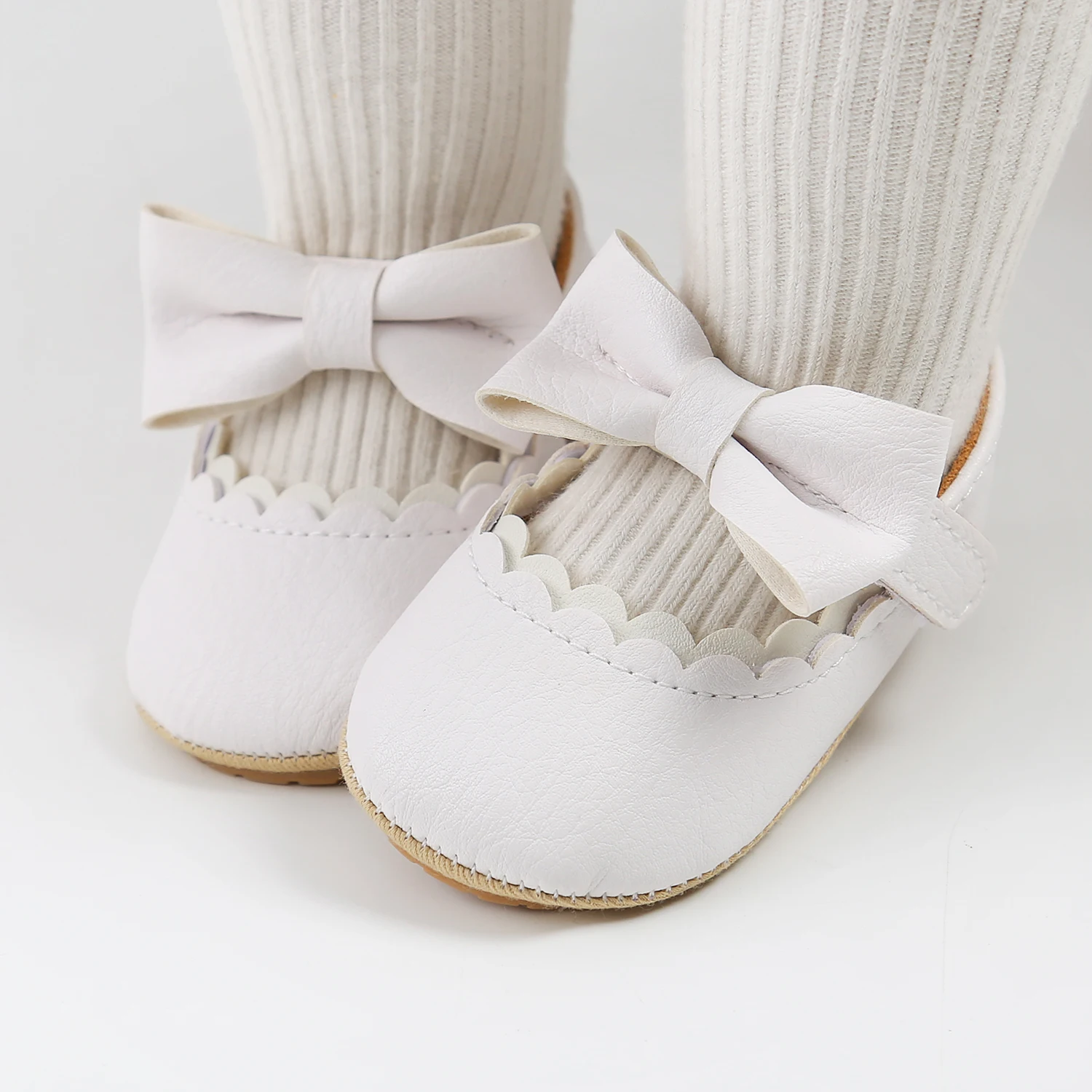 Baby Shoes Classic Dress Cute Bow Anti-slip Soft Sole First Walkers Infant Baby Girls Toddler Shoes 0-18m