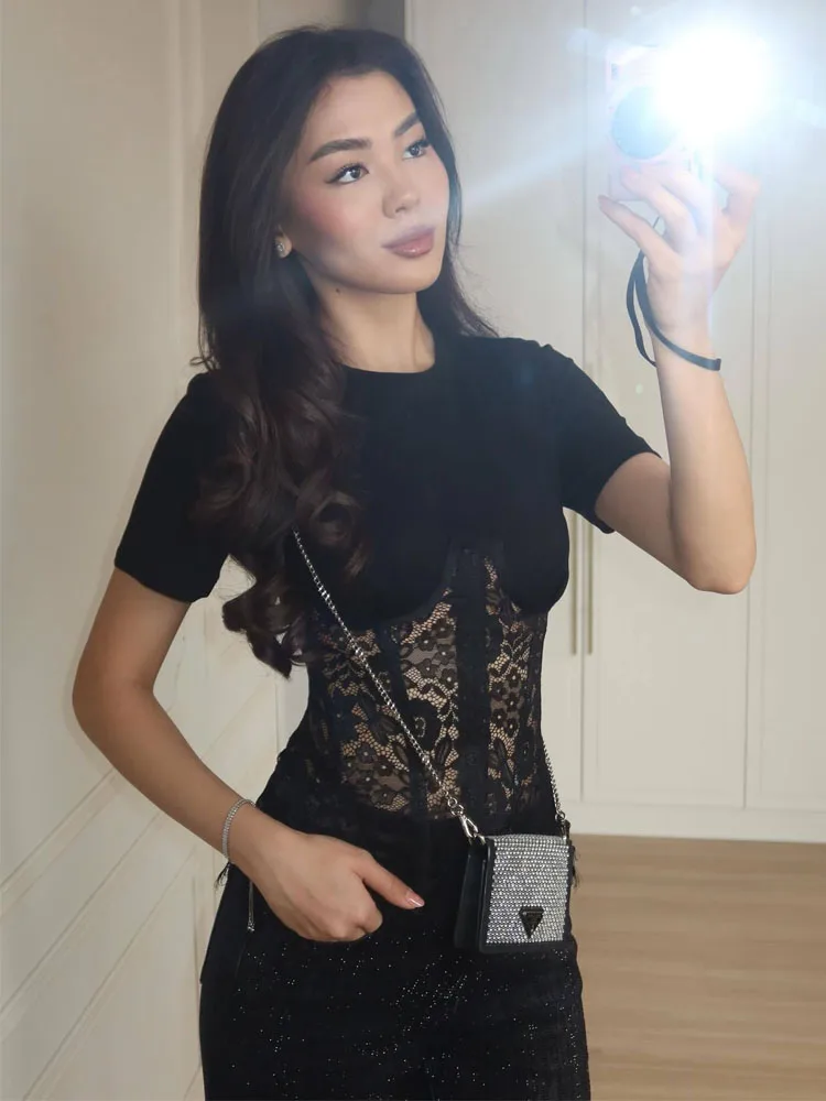 BKQU Sexy Kant Patchwork T-shirt vrouwen Elegante Slanke O-hals Korte Mouw Corset Crop Tops 2026 Zomer Dame Casual Trui tees
